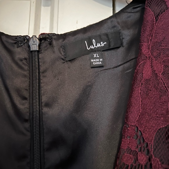 Lulu’s lace ruffle tier dress in wine and black - Picture 5 of 6